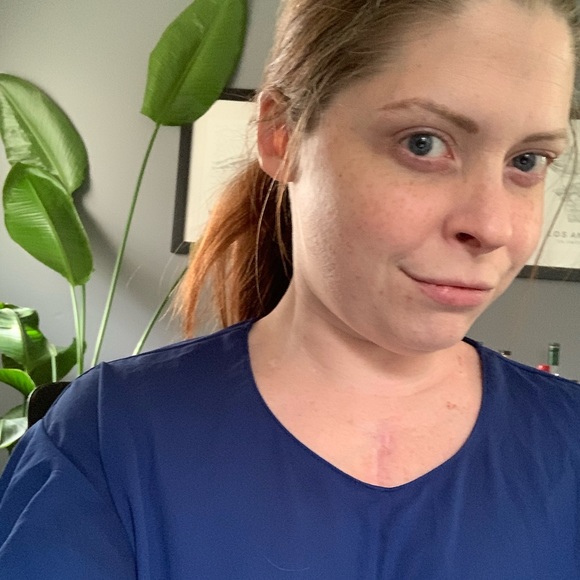 Meet your Posher, Lacey - Picture 2 of 5